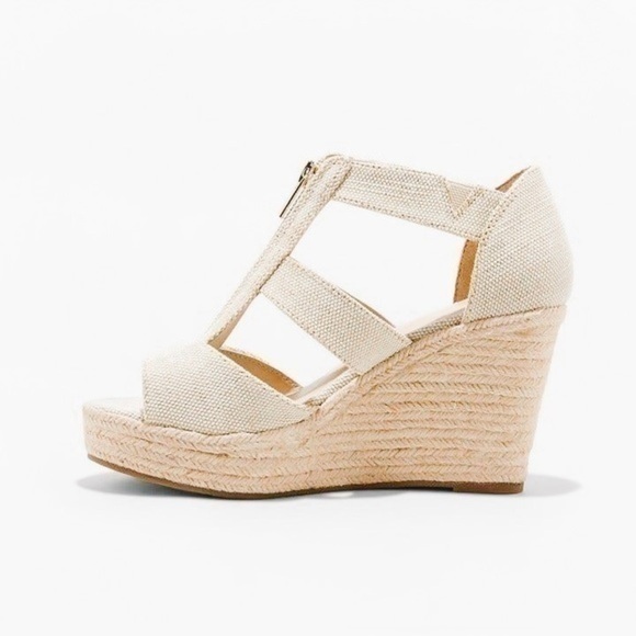 A new day Wedge Pumps - Picture 2 of 4